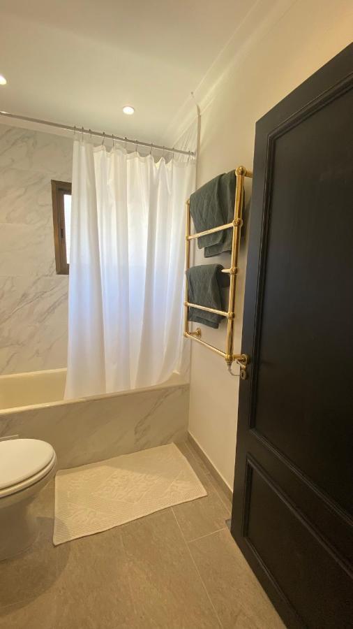 T&L Apartments Germasogia リマソール エクステリア 写真