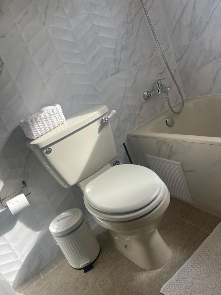 T&L Apartments Germasogia リマソール エクステリア 写真